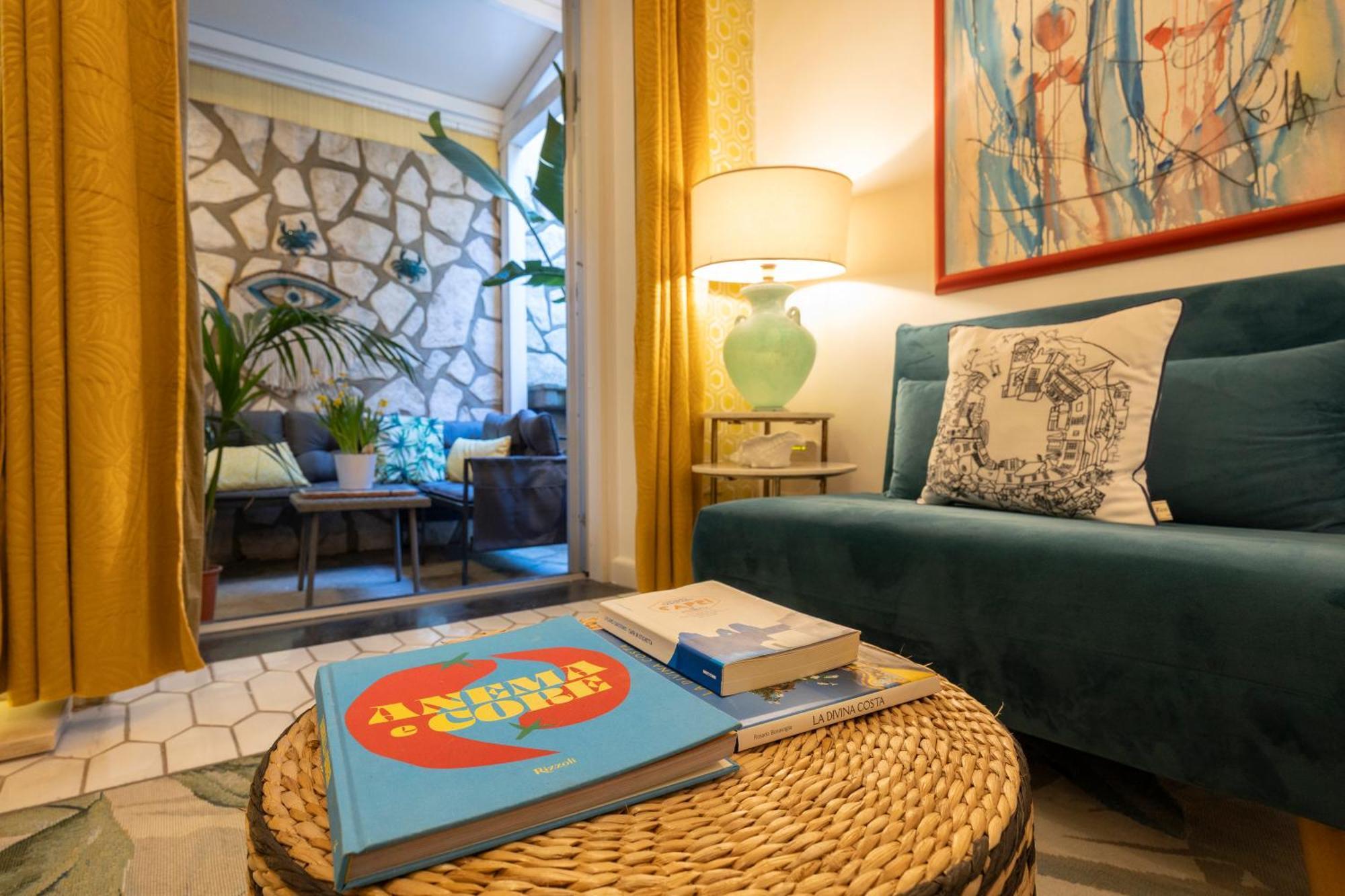 Suite Apartment Capri Con Jacuzzi In Piazzetta Exterior photo